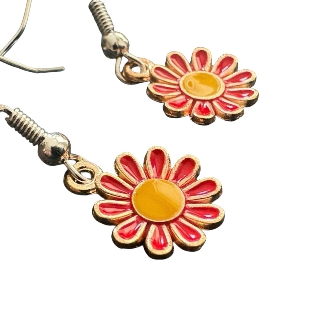 Flower Earrings - Picture 3 of 5